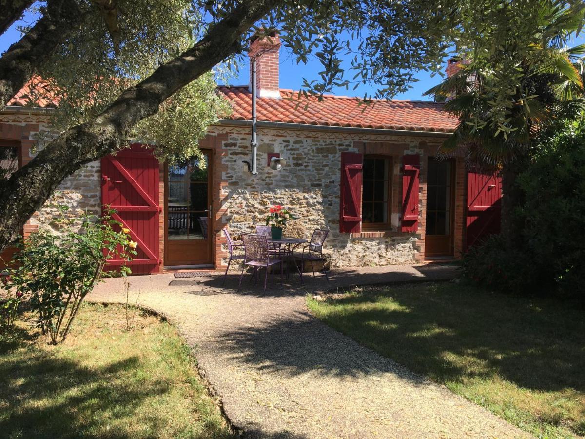 Le Clos De La Viniere Жар-сюр-Мер Экстерьер фото